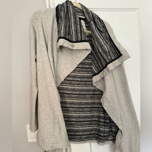 Lululemon wrap